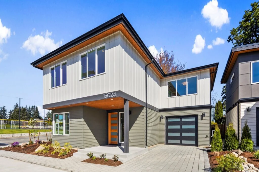 Home staged by IntExt Staging in Kirkland, photo 01