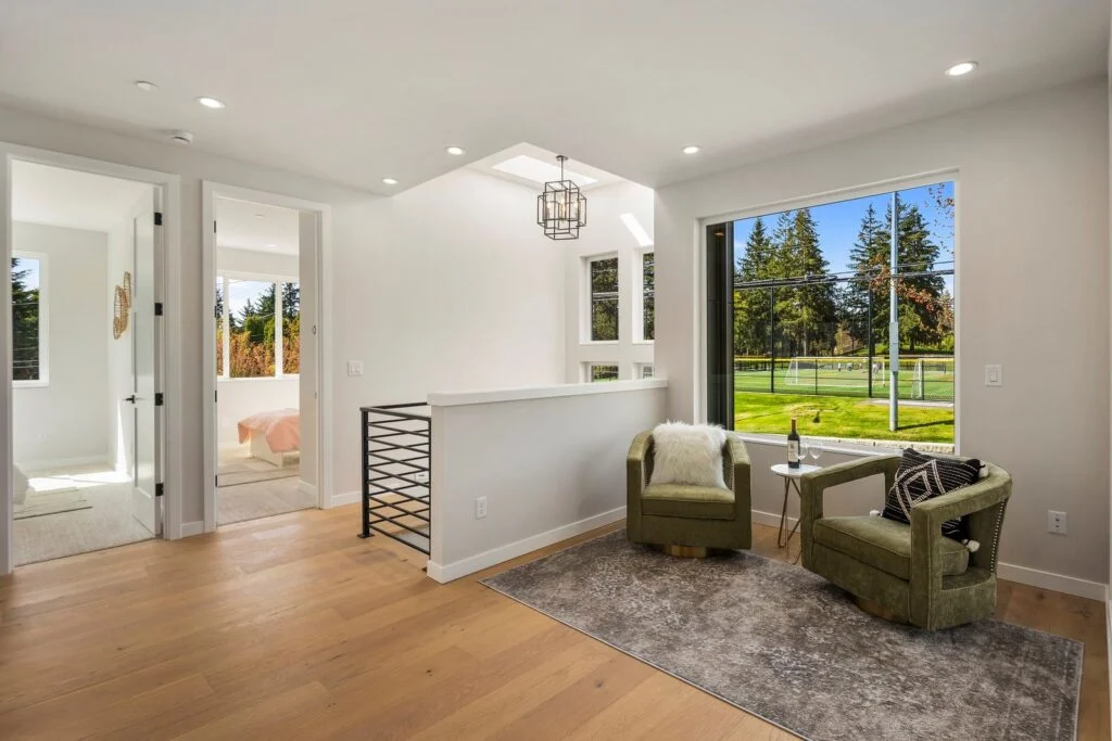 Home staged by IntExt Staging in Kirkland, photo 23
