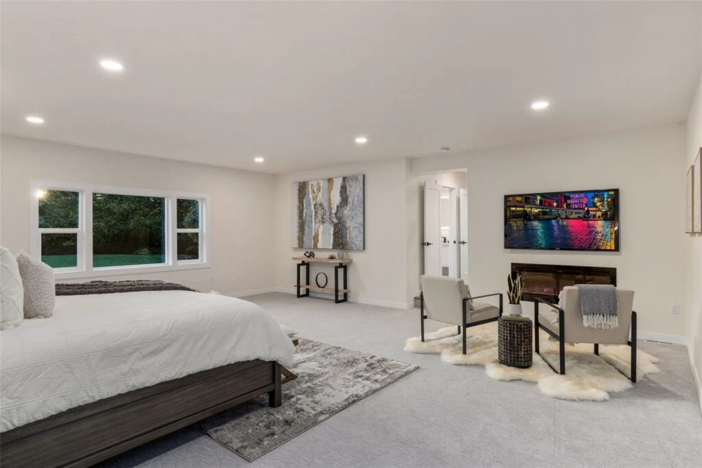 Home staged by IntExt Staging in Normandy Park, photo 13