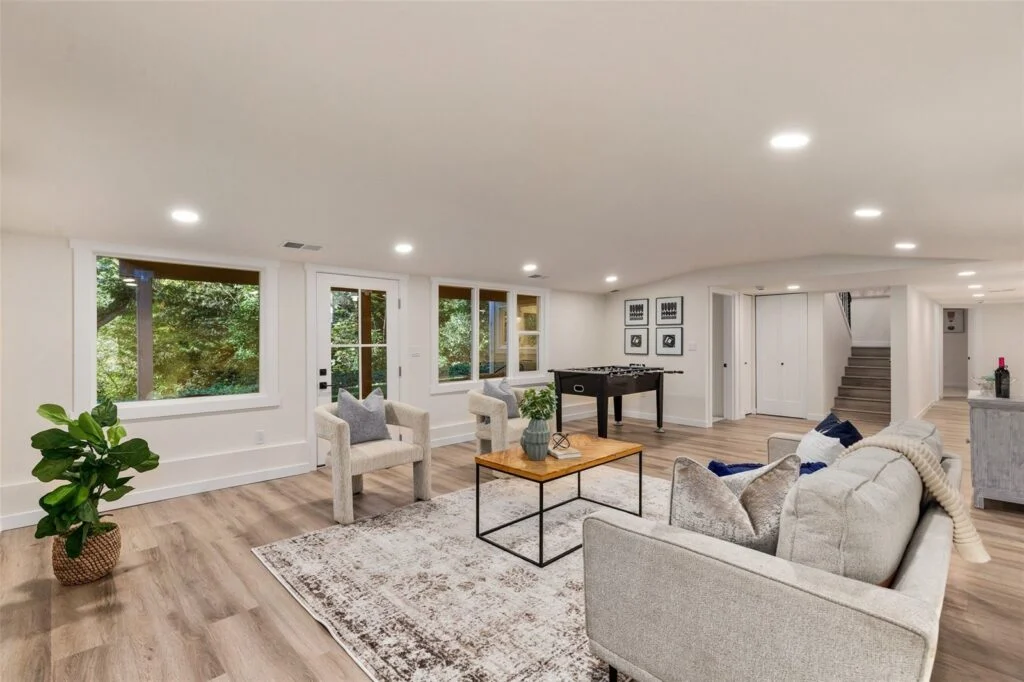 Home staged by IntExt Staging in Normandy Park, photo 18
