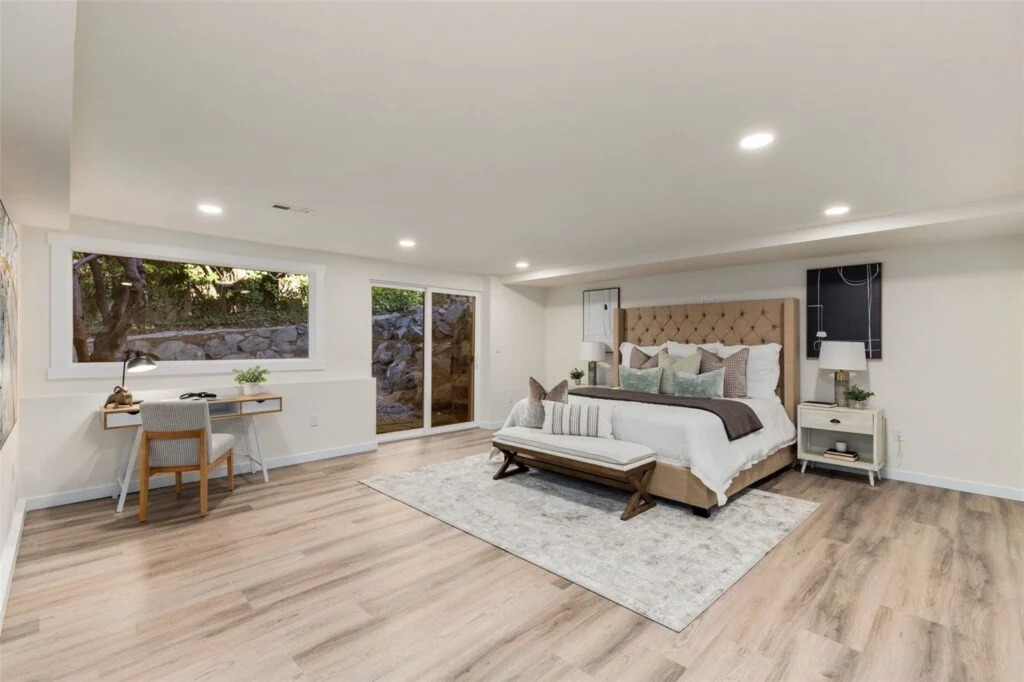 Home staged by IntExt Staging in Normandy Park, photo 23