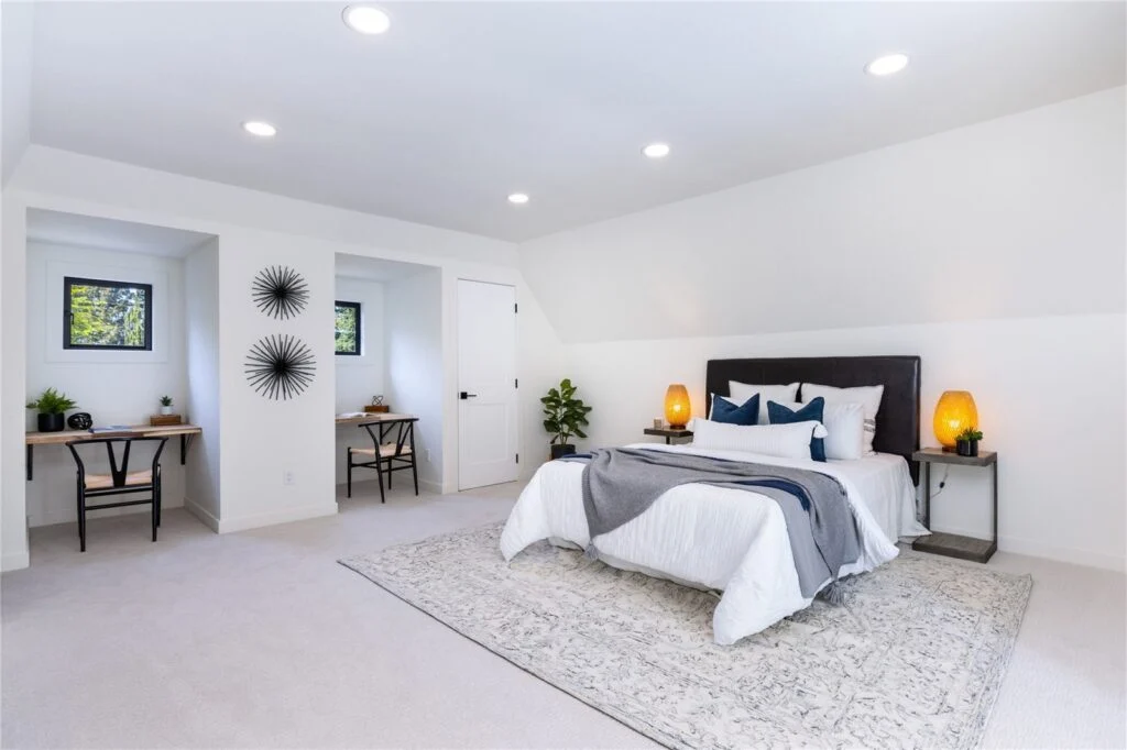 Home staged by IntExt Staging in Redmond, photo 28